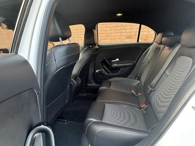 Mercedes-Benz A-KLASSE 160 Progressive Half leder Navigatie Camera