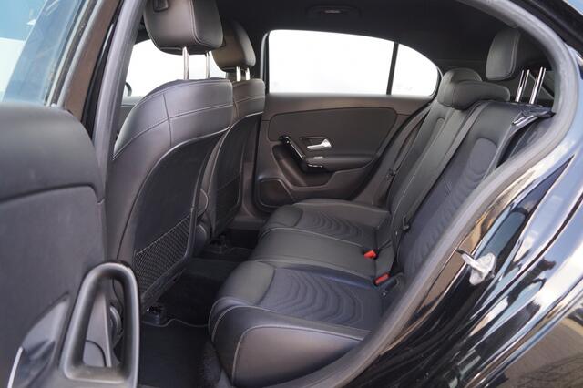 Mercedes-Benz A-KLASSE 180d Premium Style -LED-NAVI-ECC-PDC-CAM-