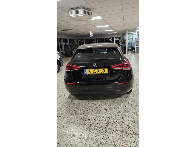 Mercedes-Benz A-KLASSE 180 Business Solution
