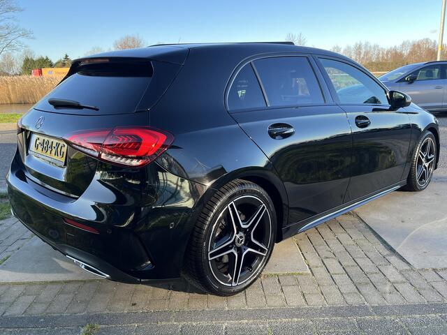 Mercedes-Benz A-KLASSE 200 Business Solution AMG! / Pano / Automaat / Sfeerverlichting / Stoelverw. / PDC V+A / 18'' LMV /
