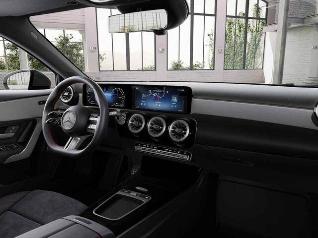 Mercedes-Benz A-KLASSE Hatchback 250 e Business Solution AMG