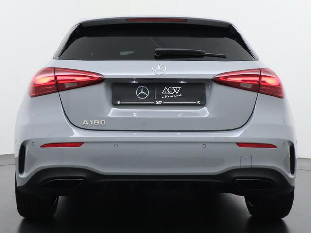Mercedes-Benz A-KLASSE 180 Business Solution AMG | Panorama - Schuifdak | Burmester Surround Sound | Memorystoelen | Head-Up Display | 360° Camera | Multibeam Led | Apple Carplay & Android Auto