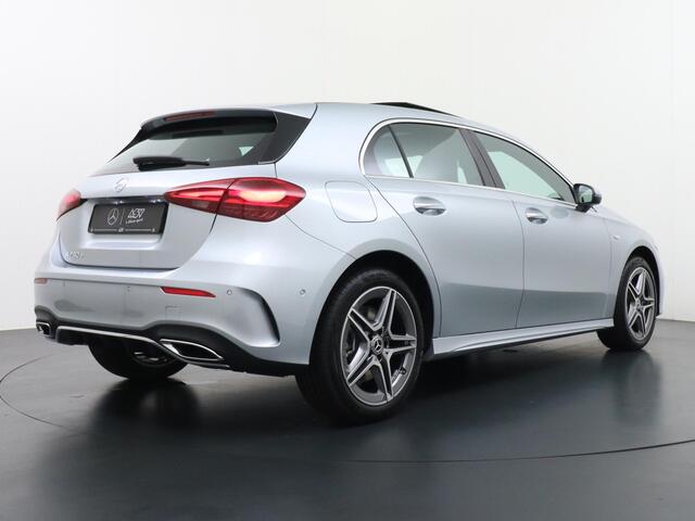 Mercedes-Benz A-KLASSE 250 e Business Solution AMG | Achteruitrijcamera | Apple Carplay & Android Auto | Multibeam Led | DAB+ Radio | Cruise Control | Sfeerverlichting | 18" Lichtmetalen AMG Velgen