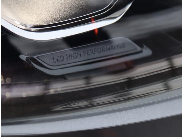 Mercedes-Benz A-KLASSE 180 AMG-Line | Sfeerverlichting | Widescreen