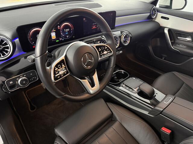 Mercedes-Benz A-KLASSE 250 e Luxury Line | Stoel verwarmd | Navigatie |
