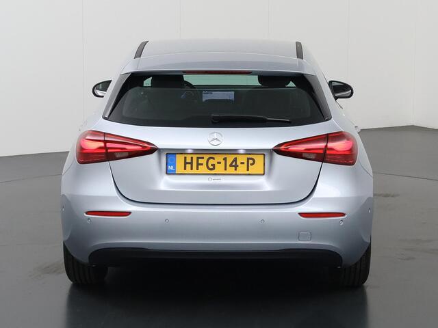 Mercedes-Benz A-KLASSE 180 Star Edition | Thermotronic | Apple Carplay | Stoelverwarming | Widescreen | Achteruitrijcamera | Sportstoelen | Cruise Control Adaptief* |
