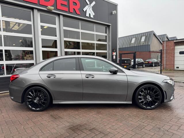 Mercedes-Benz A-KLASSE AMG LAUNCH EDITION PREMIUM PLUS / PANO / CAMERA / CRUISE / MEMORY / RIJKLAAR!