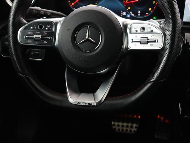 Mercedes-Benz A-KLASSE 180 AMG | Panoramadak | Stoelverwarming | Carplay | Sfeerverlichting | Leder/Alcantara | Navigatie | Park Assist | Full LED | Widescreen | Climate control | Cruise control
