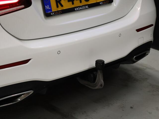 Mercedes-Benz A-KLASSE 250 e Business Solution AMG Limited [TREKHAAK INKLAPBAAR, SCHUIFKANTELDAK, APPLE CARPLAY, ANDROID, SFEERVERLICHTING, CAMERA, ADAPTIVE CRUISE, STOELVERWARMING, PDC V+A, HALF LEDER, CLIMATE, NIEUWSTAAT]