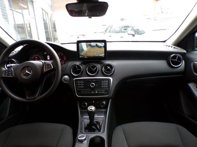 Mercedes-Benz A-KLASSE 160 Black Star TOP STAAT,GOED ONDERHOUDEN!