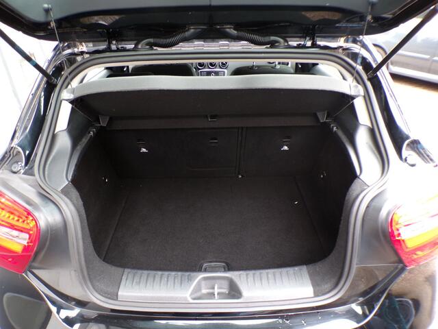 Mercedes-Benz A-KLASSE 160 Black Star TOP STAAT,GOED ONDERHOUDEN!