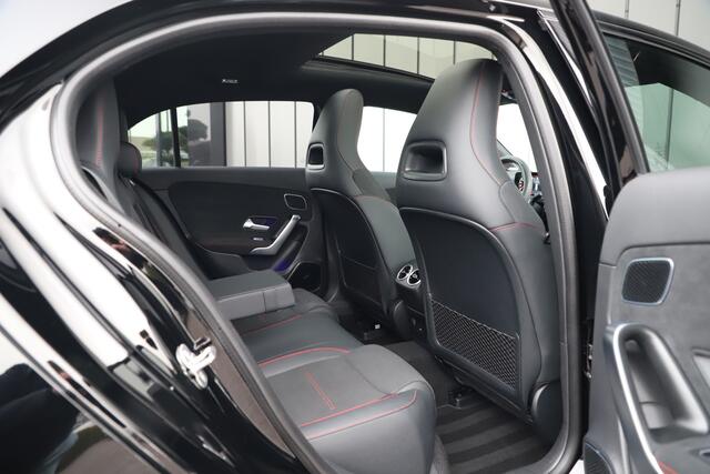 Mercedes-Benz A-KLASSE 250e AMG | 218PK | Pano | Keyless-go | Burmester | Memory | Sfeerverlichting | Multibeam | Widescreen | Acc | Stuurwielverw. | 2025.