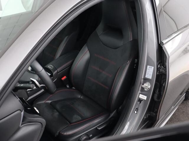 Mercedes-Benz A-KLASSE 180 AMG | Stoelverwarming | Leder/Alcantara | Sfeerverlichting | Widescreen | Full LED | Park Assist | Navigatie | Sportstoelen | Climate control | Cruise control