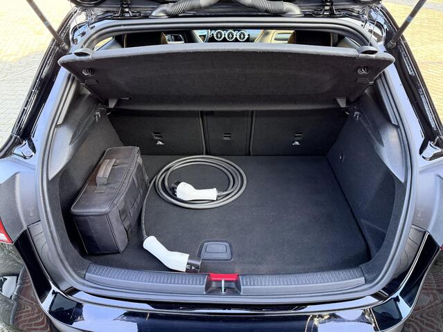 Mercedes-Benz A-KLASSE 250 e Business Solution AMG Limited
