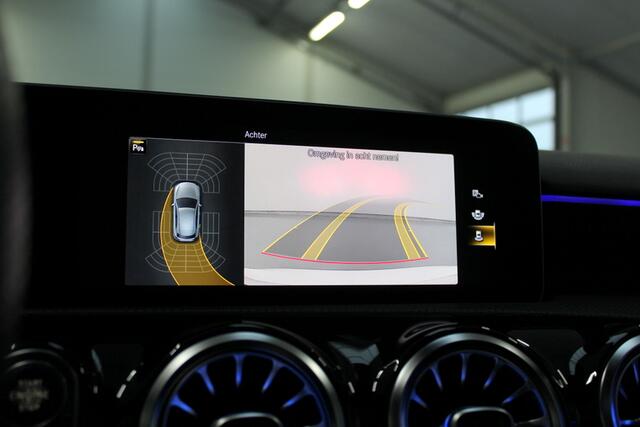 Mercedes-Benz A-KLASSE 200 Business Solution AMG 164PK, PANORAMADAK | CARPLAY | CAMERA | LEER/ALCANTARA