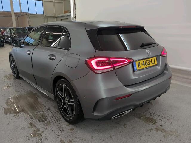 Mercedes-Benz A-KLASSE 180 AMG Panoramadak Sfeerverlichting Camera Elektr.-Stoelen Leer/Alcantara