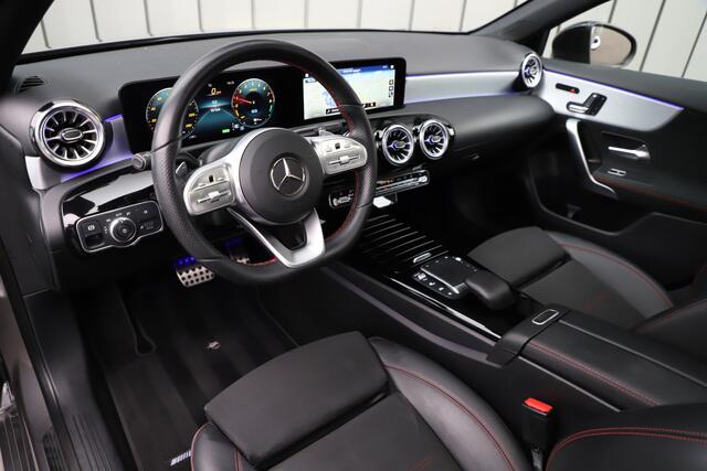 Mercedes-Benz A-KLASSE 250e Sedan AMG | 218PK | Pano | Keyless-go | Sfeerverlichting | Memory | Multibeam | Standkachel | Widescreen | NL-Auto | 2021.