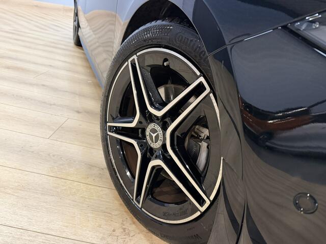 Mercedes-Benz A-KLASSE 180 Business Solution AMG Airco ECC | Panorama | Trekhaak | Matrix LED | Memory | Sfeer | Camera | Isofix | NAp