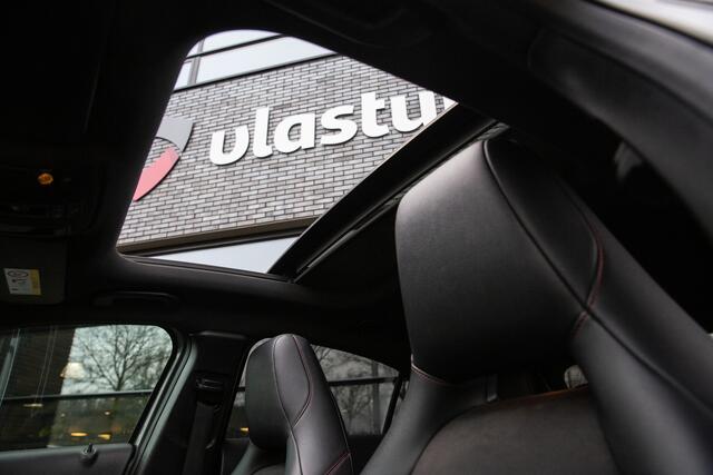 Mercedes-Benz A-KLASSE 180 Business Solution AMG , Panoramadak, Achteruitrijcamera,