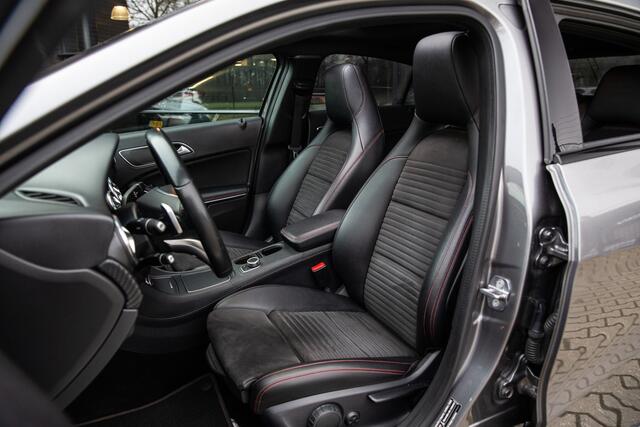 Mercedes-Benz A-KLASSE 180 Business Solution AMG , Panoramadak, Achteruitrijcamera,