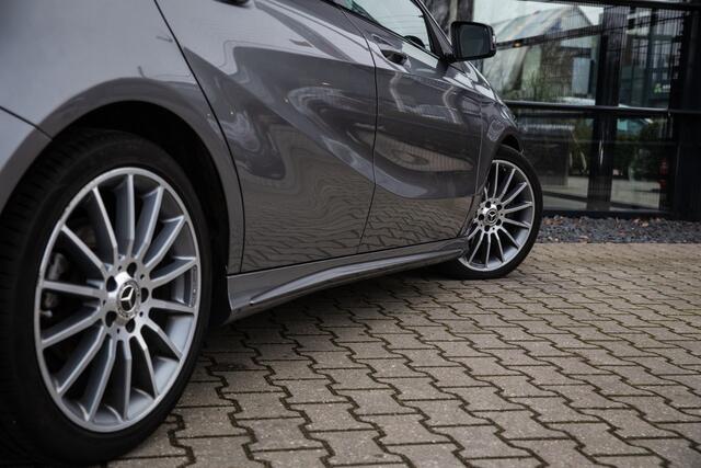 Mercedes-Benz A-KLASSE 180 Business Solution AMG , Panoramadak, Achteruitrijcamera,
