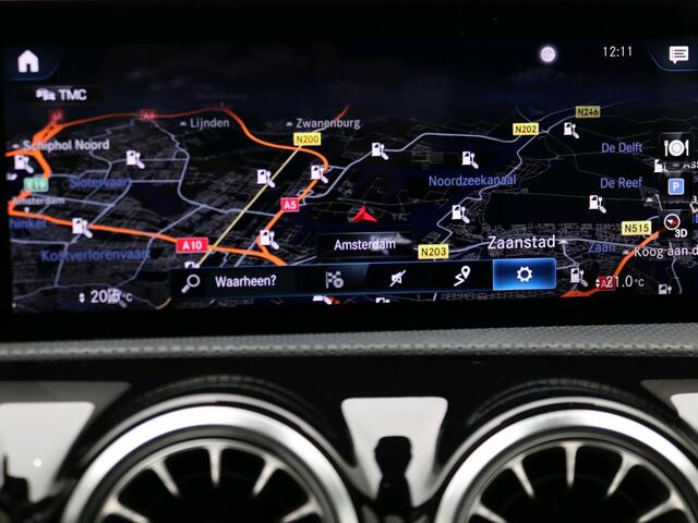 Mercedes-Benz A-KLASSE 250 e Business Solution AMG Limited AMG Line | Night Pakket | Panorama Schuif-Kanteldak | Sfeerverlichting. Inclusief 24 maanden Mercedes-Benz Certified garantie voor Europa.