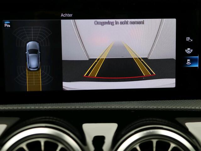 Mercedes-Benz A-KLASSE 250 e Business Solution AMG Limited AMG Line | Night Pakket | Panorama Schuif-Kanteldak | Sfeerverlichting. Inclusief 24 maanden Mercedes-Benz Certified garantie voor Europa.