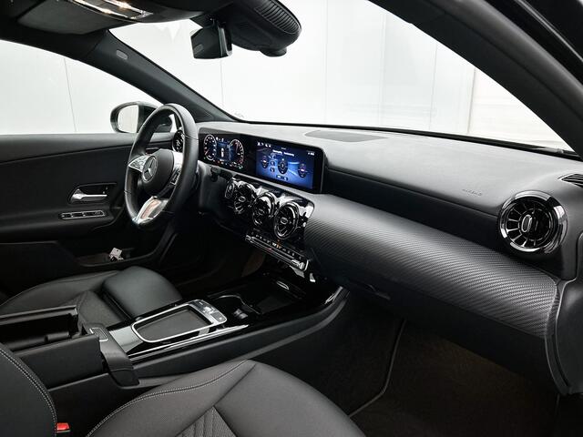 Mercedes-Benz A-KLASSE 250 e Star Edition | Dodehoekassistent | Distronic | Antidiefstalpakket GUARD 360° | Spiegelpakket | High-performance led-koplampen | Inclusief 24 maanden MB Certified garantie voor Europa.