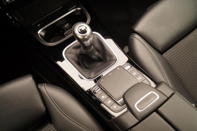 Mercedes-Benz A-KLASSE 180 136pk Edition -NAVI-ECC-CAM-PDC-