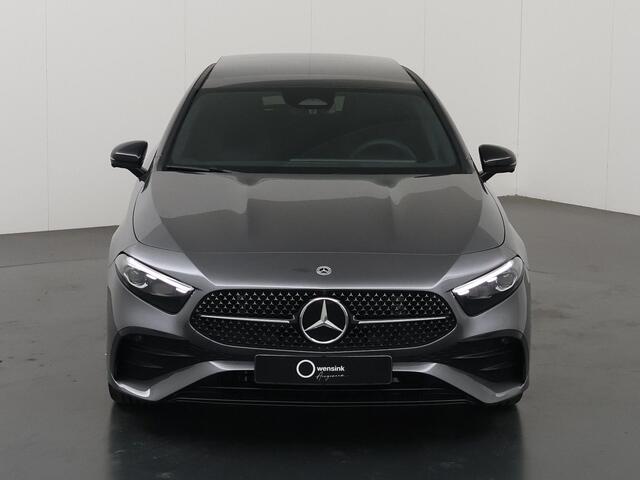 Mercedes-Benz A-KLASSE 180 Business Solution AMG | Panoramaschuifdak | Premium plus | Head-Up | Stoelverwarming | Achteruitrijcamera | MULTIBEAM LED |