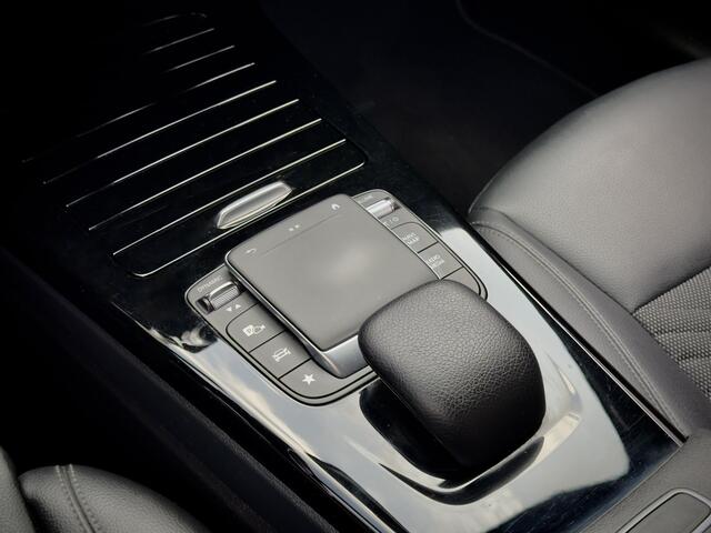 Mercedes-Benz A-KLASSE 250 e AUT8 LUXURY-LINE LEDER NAVI CAMERA VIRTUAL-DASH LED LMV PDC