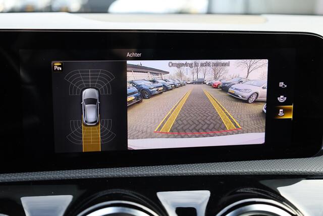 Mercedes-Benz A-KLASSE 250 e Premium AMG FULL-LED WIDESCREEN SFEERVERL. NIGHTPAKKET LEER/ALCANTARA STOELVERW. CARPLAY CAMERA 2XPDC 18''LMV