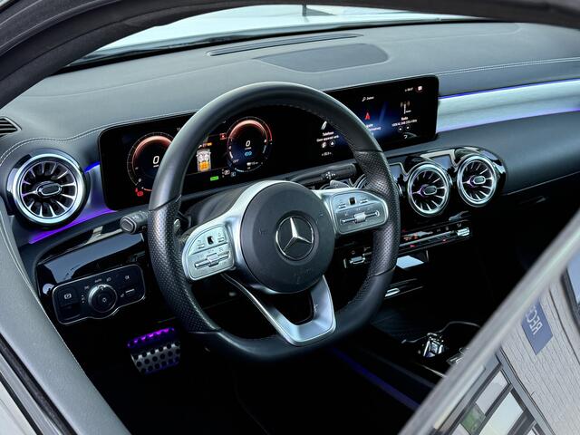 Mercedes-Benz A-KLASSE 250 e Business Solution AMG Edition | Pano | Ambient Light | Camera | LED | 18 inch