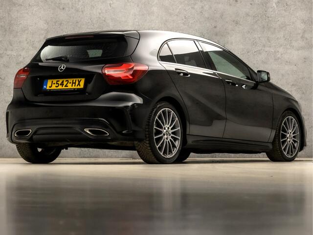 Mercedes-Benz A-KLASSE 180 AMG Sport Automaat (APPLE CARPLAY, GROOT NAVI, CAMERA, LEDER, STOELVERWARMING, SPORTSTOELEN, GETINT GLAS, KEYLESS START, NIEUWE APK, NIEUWSTAAT)