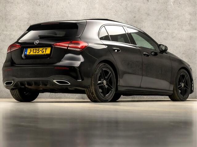 Mercedes-Benz A-KLASSE 220 AMG Sport 191Pk Automaat (SCHUIFDAK, SFEERVERLICHTING, APPLE CARPLAY, GROOT NAVI, LEDER/ALCANTARA, STOELVERWARMING, WIDESCREEN, CAMERA, NIEUWSTAAT)