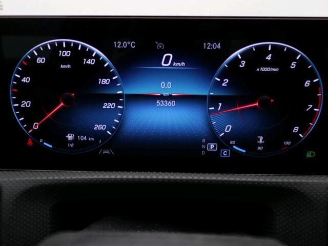 Mercedes-Benz A-KLASSE 180 Business Solution Achteruitrijcamera | Ledkoplampen | Stoelverwarming | Spiegelpakket | Sfeerverlichting. Inclusief 24 maanden Mercedes-Benz Certified garantie voor Europa.