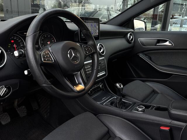 Mercedes-Benz A-KLASSE 160 Sport Edition AMG Camera