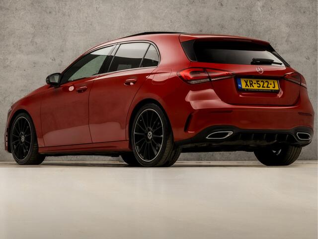 Mercedes-Benz A-KLASSE 200 AMG Sport 164Pk Automaat (SCHUIFDAK, GROOT NAVI, SFEERVERLICHTING, LEDER/ALCANTARA, SPORTSTOELEN, STOELVERWARMING, WIDESCREEN, CAMERA, NIEUWSTAAT)