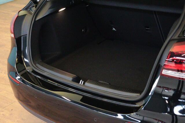 Mercedes-Benz A-KLASSE 180 Business Solution Automaat | NAVI | CAMERA + PDC | CRUISE | STOELVERW | WIDE-SCREEN |