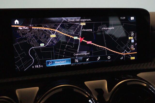 Mercedes-Benz A-KLASSE 180 Business Solution Automaat | NAVI | CAMERA + PDC | CRUISE | STOELVERW | WIDE-SCREEN |