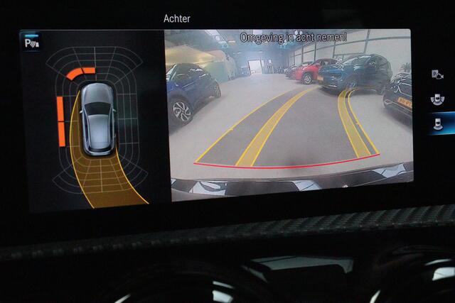 Mercedes-Benz A-KLASSE 180 Business Solution Automaat | NAVI | CAMERA + PDC | CRUISE | STOELVERW | WIDE-SCREEN |