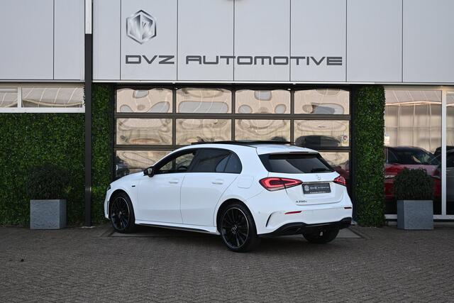 Mercedes-Benz A-KLASSE 250 e Edition AMG | Pano | Sfeer | Camera | BTW