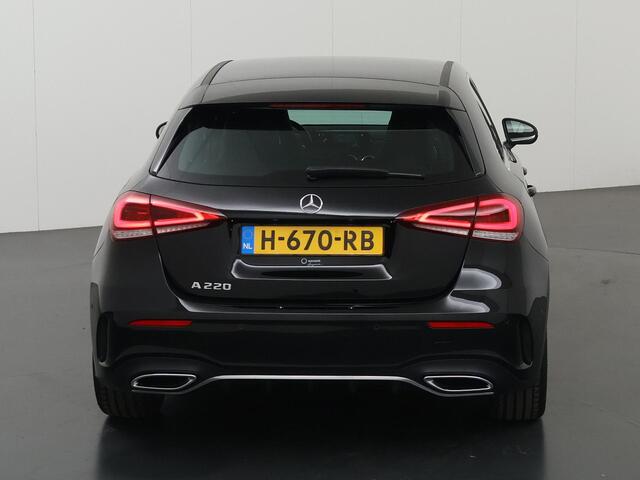 Mercedes-Benz A-KLASSE 220 Launch Edition | AMG | Widescreen | Spiegelpakket | Achteruitrijcamera |