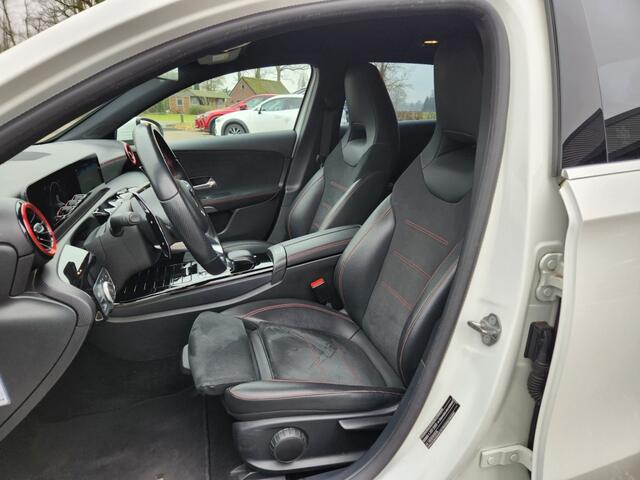 Mercedes-Benz A-KLASSE 200 Business Sol. AMG, Sportstoelen, Camera, Clima, Widescreen