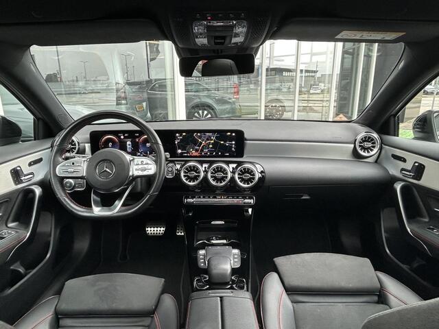 Mercedes-Benz A-KLASSE 200 AMG | Night Pakket | Panoramadak