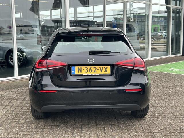 Mercedes-Benz A-KLASSE 180 Business Solution Style