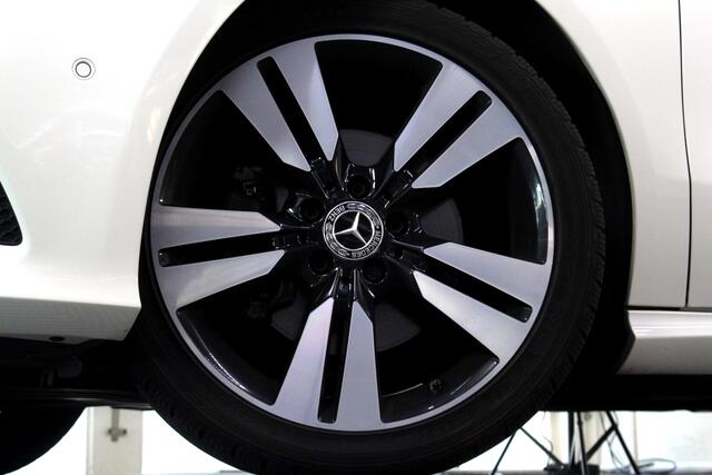 Mercedes-Benz A-KLASSE 180 Sport AUT NAVI BT LEDER STOELVW PDC CRUISE LED '17