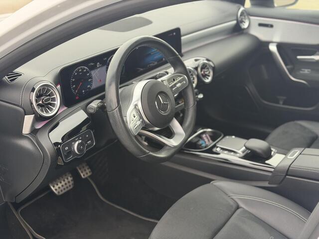 Mercedes-Benz A-KLASSE 250 e Premium PANO | CAMERA | Ambient