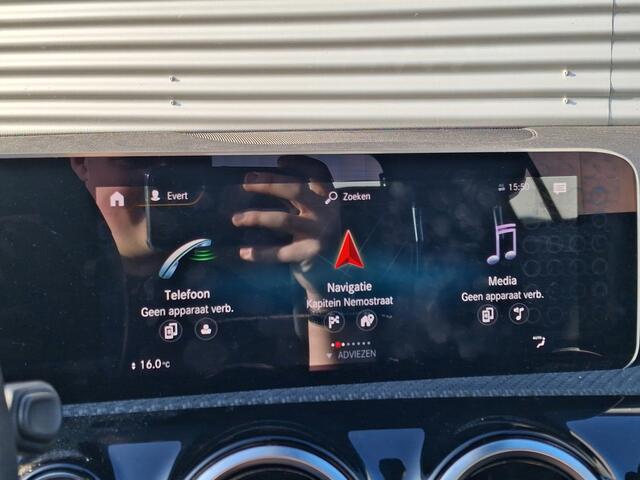 Mercedes-Benz A-KLASSE 180 Business Solution | Nieuw Binnen | Navigatie | Camera | APK 16-01-2028 |