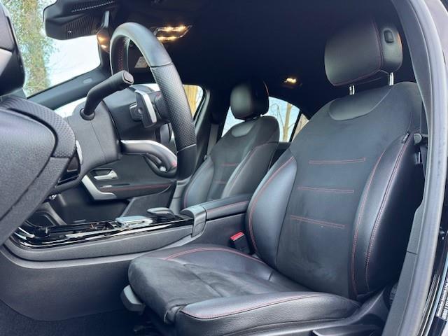 Mercedes-Benz A-KLASSE 180 Business Solution AMG/Sfeerverlichting/360Camera/Acarplay